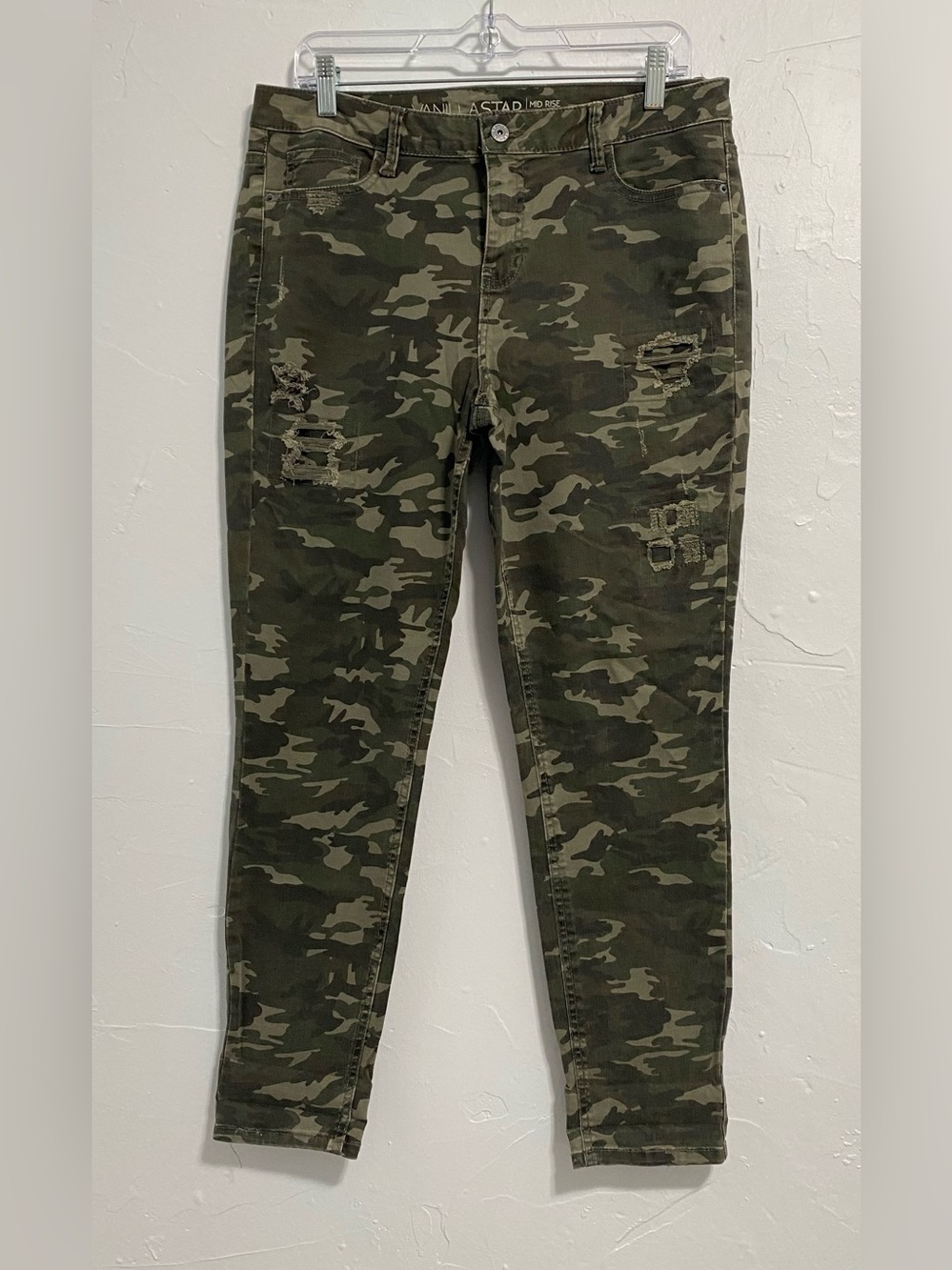Vanilla Star Camouflage Skinny Jeans in Olive/Army Green